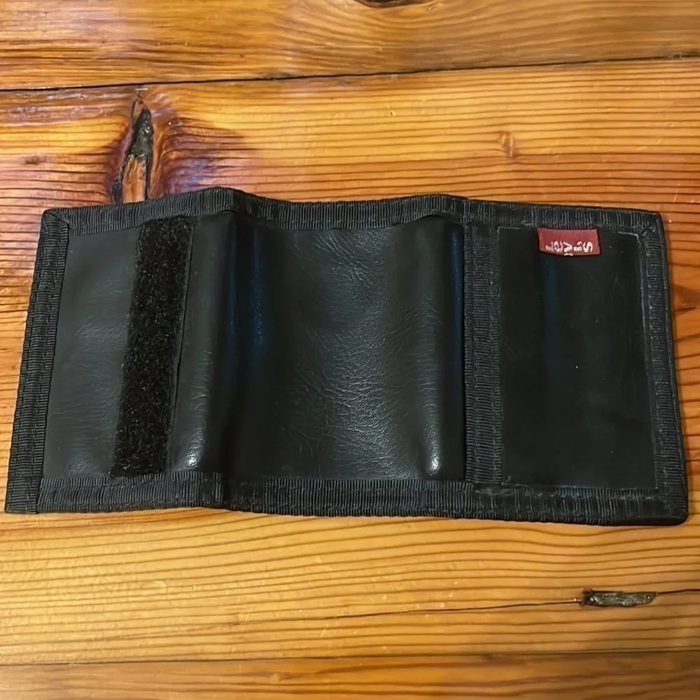 Levi’s Black compact folding wallet